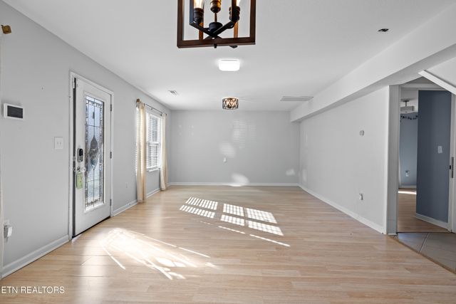 5117 Tenwood Drive, Knoxville, TN 37921