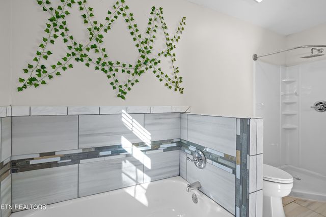 5117 Tenwood Drive, Knoxville, TN 37921