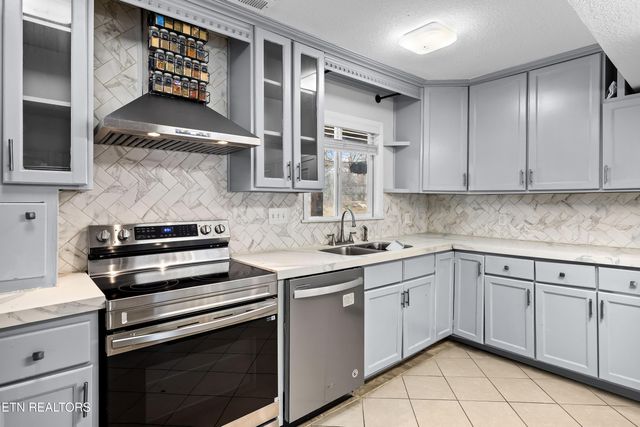 5117 Tenwood Drive, Knoxville, TN 37921