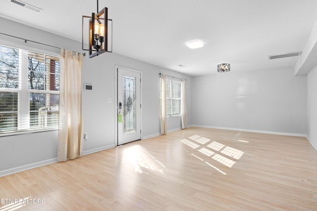 5117 Tenwood Drive, Knoxville, TN 37921