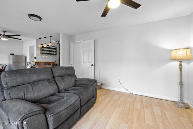 5117 Tenwood Drive, Knoxville, TN 37921