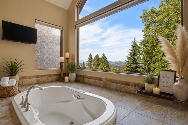 2503 S Thierman Ln, Spokane, WA 99223