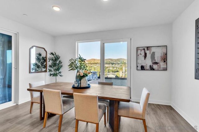 8989 Trailridge Ave, Santee, CA 92071