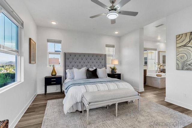 8989 Trailridge Ave, Santee, CA 92071