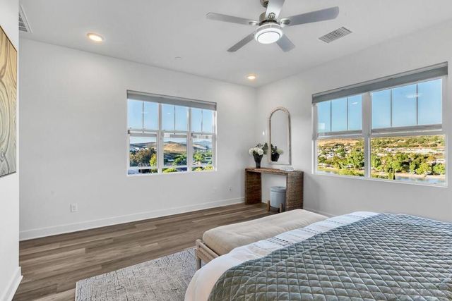 8989 Trailridge Ave, Santee, CA 92071