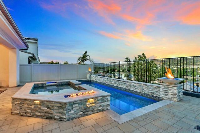 8989 Trailridge Ave, Santee, CA 92071