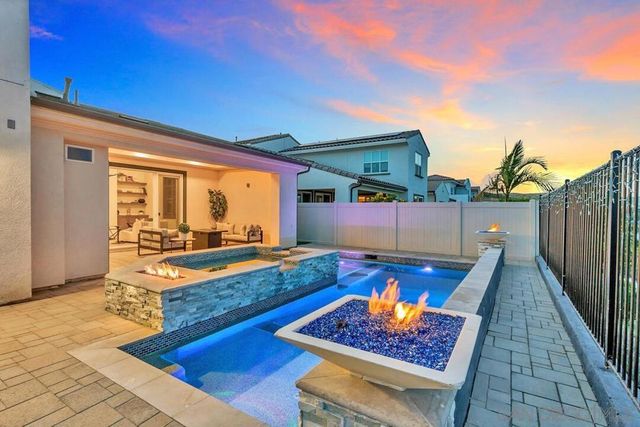 8989 Trailridge Ave, Santee, CA 92071