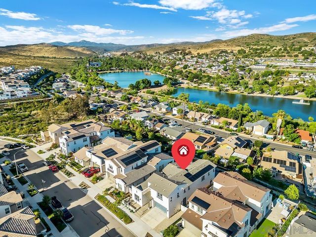 8989 Trailridge Ave, Santee, CA 92071