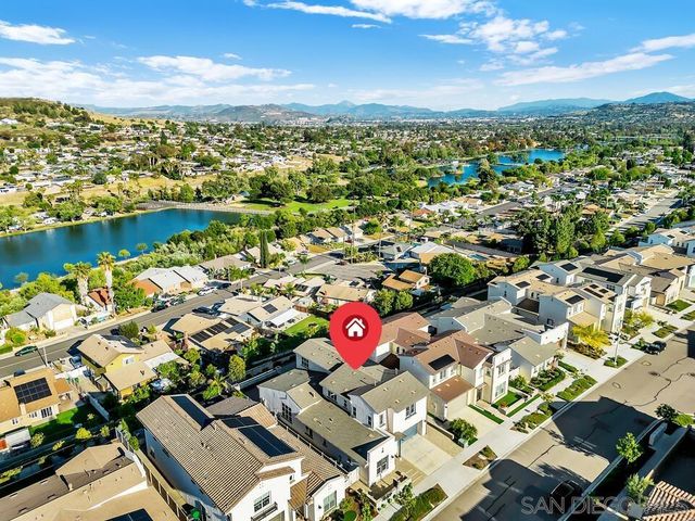 8989 Trailridge Ave, Santee, CA 92071