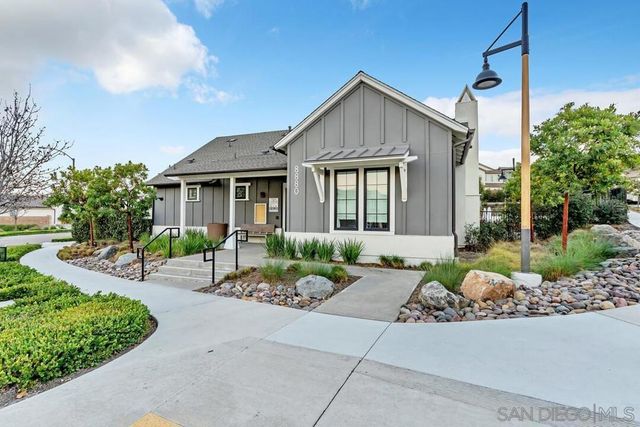 8989 Trailridge Ave, Santee, CA 92071