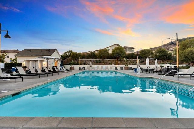 8989 Trailridge Ave, Santee, CA 92071