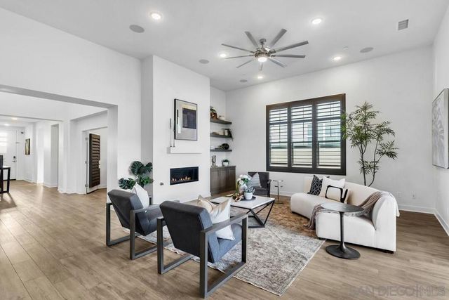 8989 Trailridge Ave, Santee, CA 92071