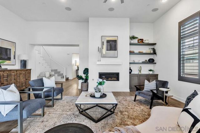 8989 Trailridge Ave, Santee, CA 92071
