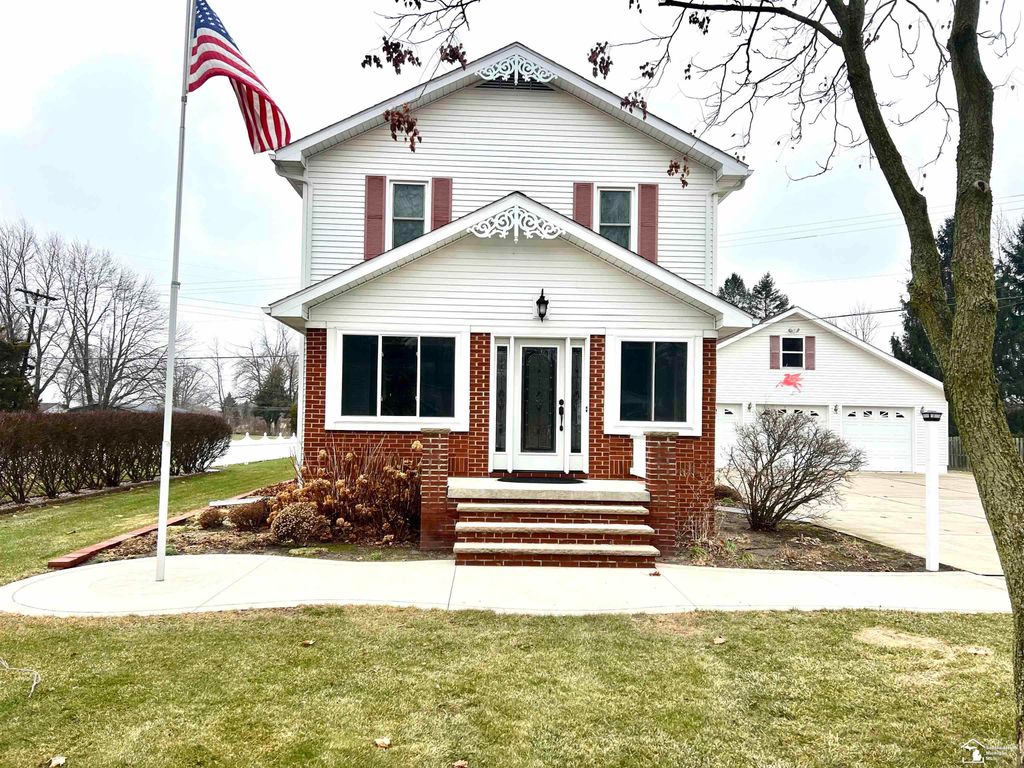 4011 Bluebush Road, Raisinville Twp, MI 48162