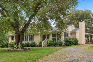 829 Nc Highway 62 E, Pleasant Garden, NC 27313