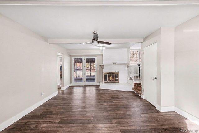 6090 Lancaster Drive, Flint Charter Township, MI 48532