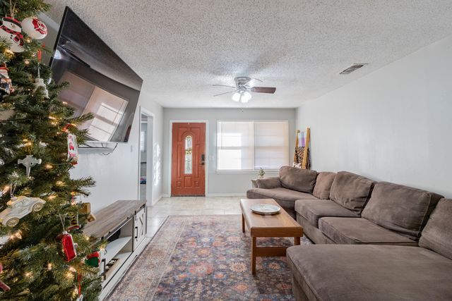 4404 49th Street, Lubbock, TX 79414