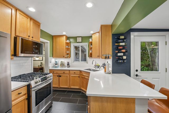 606 S Dryden Place, Arlington Heights, IL 60005