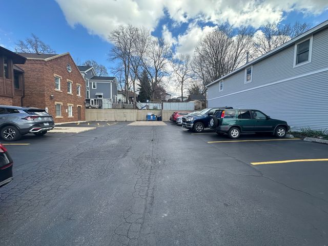 1000 S Hamilton Street H, Lockport, IL 60441