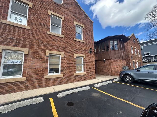 1000 S Hamilton Street H, Lockport, IL 60441