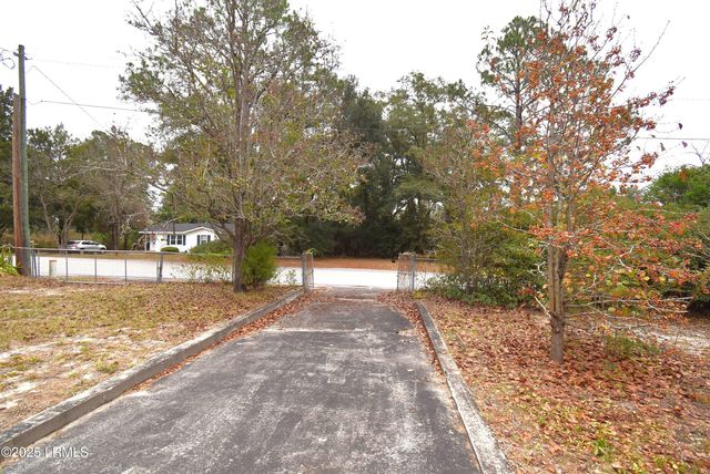 220 Fender Street, Walterboro, SC 29488