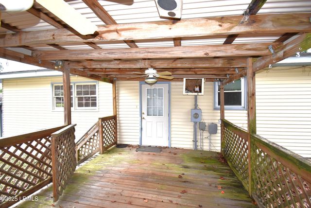 220 Fender Street, Walterboro, SC 29488