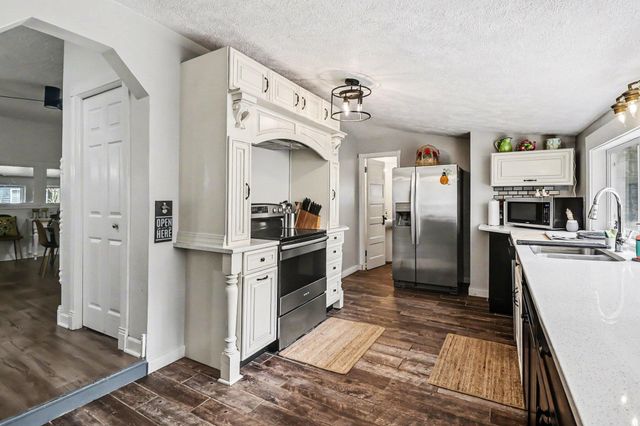 732 N 22nd Avenue, Golden Twp, MI 49436