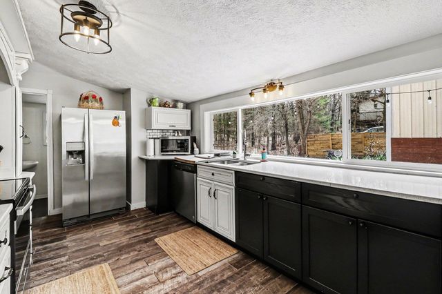 732 N 22nd Avenue, Golden Twp, MI 49436