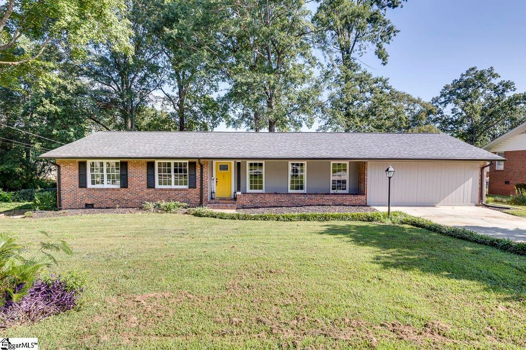 503 Strange Road, Taylors, SC 29687
