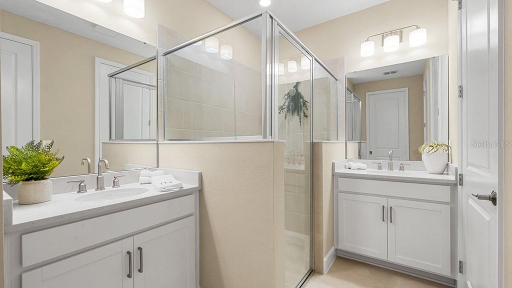 Image 37 of property listing at 755 STEEL DRIVE, Apollo Beach, FL 33572