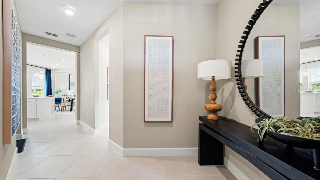 Image 6 of property listing at 755 STEEL DRIVE, Apollo Beach, FL 33572