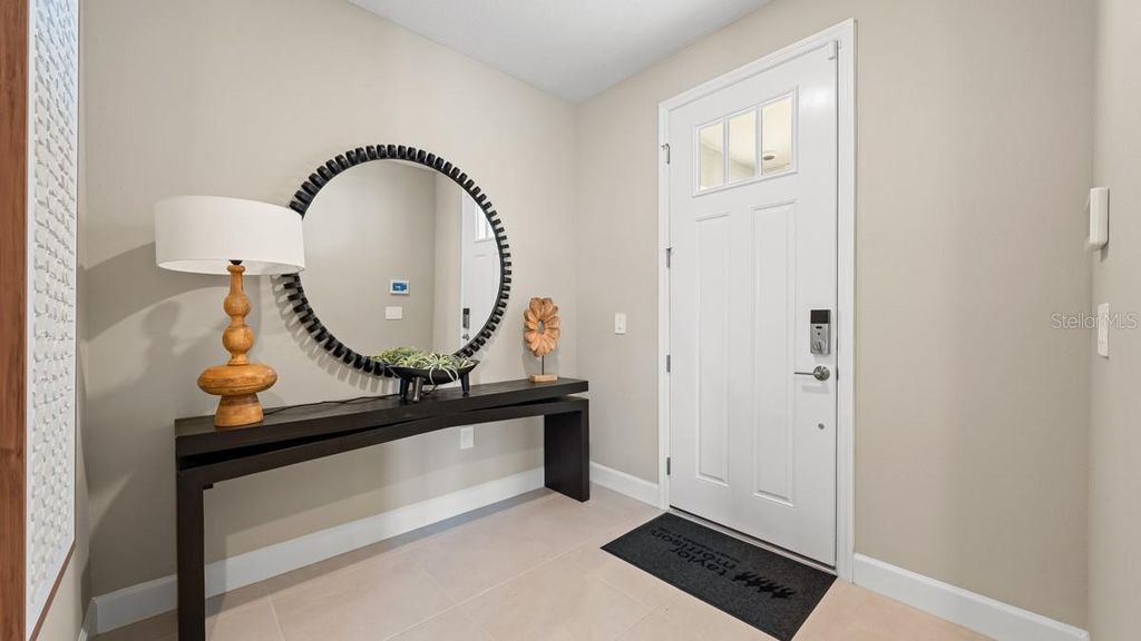 Image 7 of property listing at 755 STEEL DRIVE, Apollo Beach, FL 33572