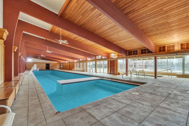 5200 Turtle Point Drive, Northfield Twp, MI 48105