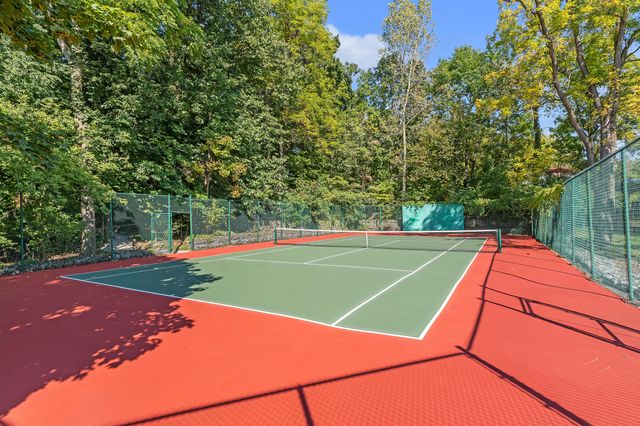 5200 Turtle Point Drive, Northfield Twp, MI 48105