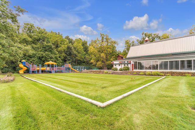 5200 Turtle Point Drive, Northfield Twp, MI 48105