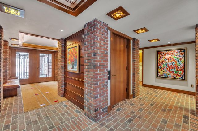 5200 Turtle Point Drive, Northfield Twp, MI 48105