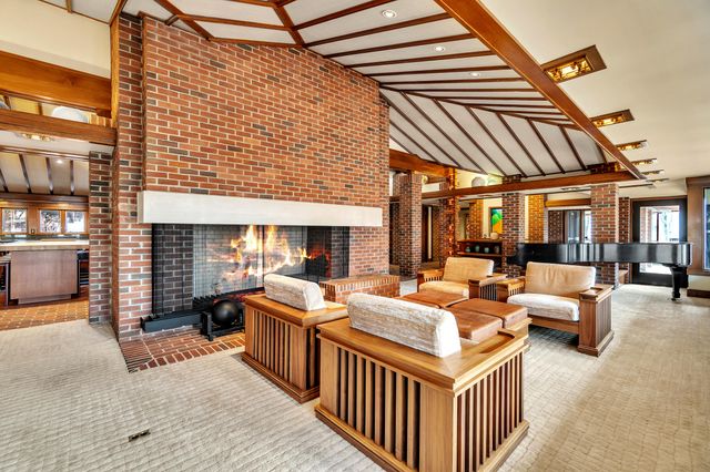 5200 Turtle Point Drive, Northfield Twp, MI 48105
