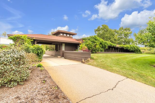 5200 Turtle Point Drive, Northfield Twp, MI 48105