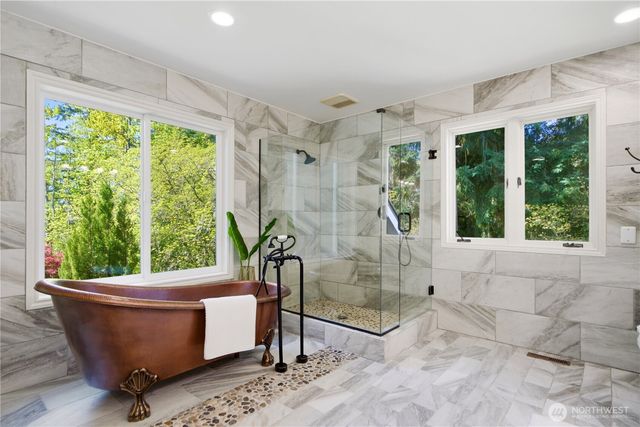 15885 SE 62nd St, Bellevue, WA 98006