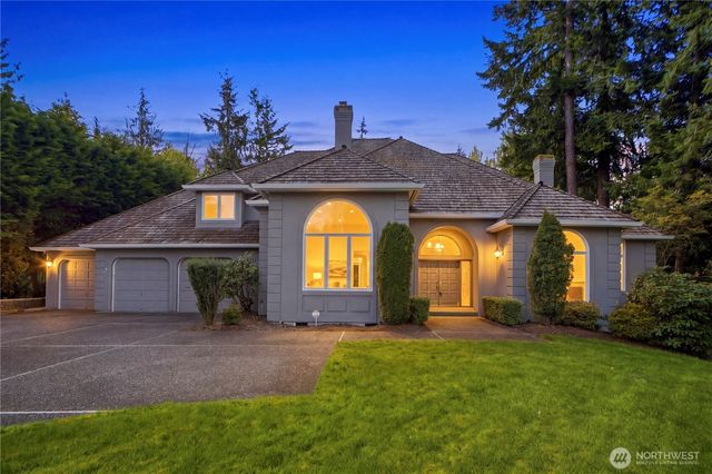 15885 SE 62nd St, Bellevue, WA 98006
