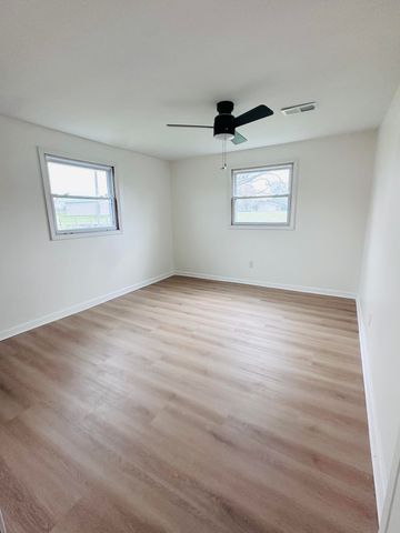 11981 KY Hwy 1247, Waynesburg, KY 40489