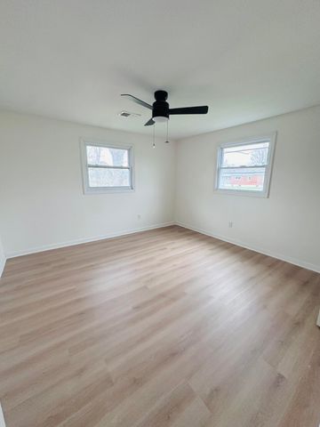 11981 KY Hwy 1247, Waynesburg, KY 40489