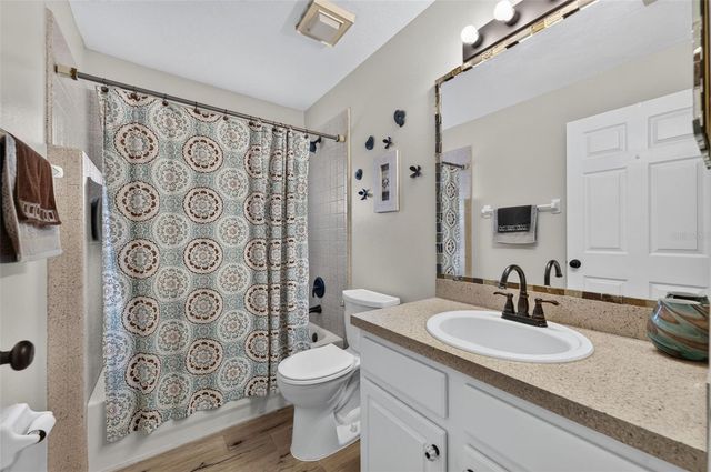 160 EASTON CIRCLE, Oviedo, FL 32765