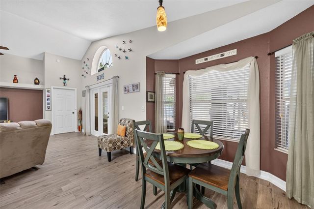 160 EASTON CIRCLE, Oviedo, FL 32765