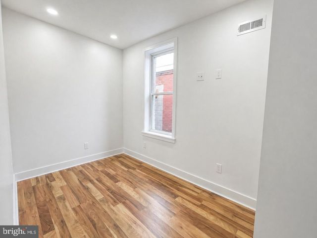 3872 POPLAR ST, Philadelphia, PA 19104