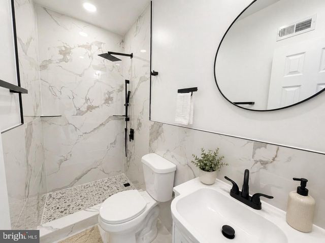 3872 POPLAR ST, Philadelphia, PA 19104