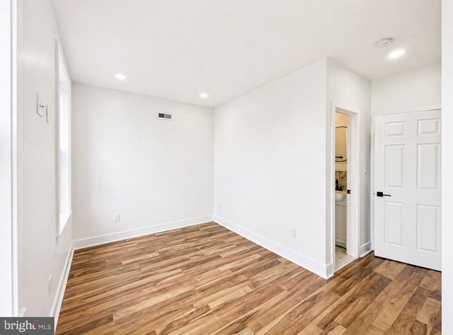 3872 POPLAR ST, Philadelphia, PA 19104