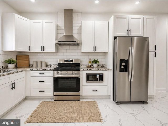 3872 POPLAR ST, Philadelphia, PA 19104