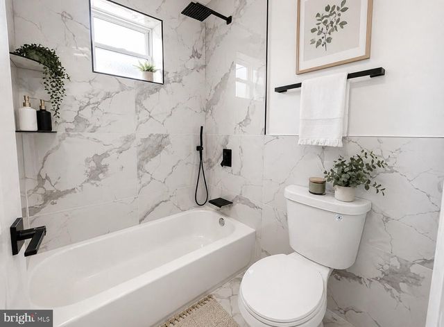 3872 POPLAR ST, Philadelphia, PA 19104