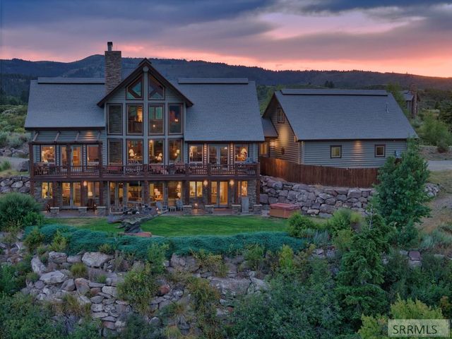 1525 Wagon Road, Swan Valley, ID 83449